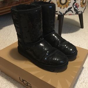 Black uggs